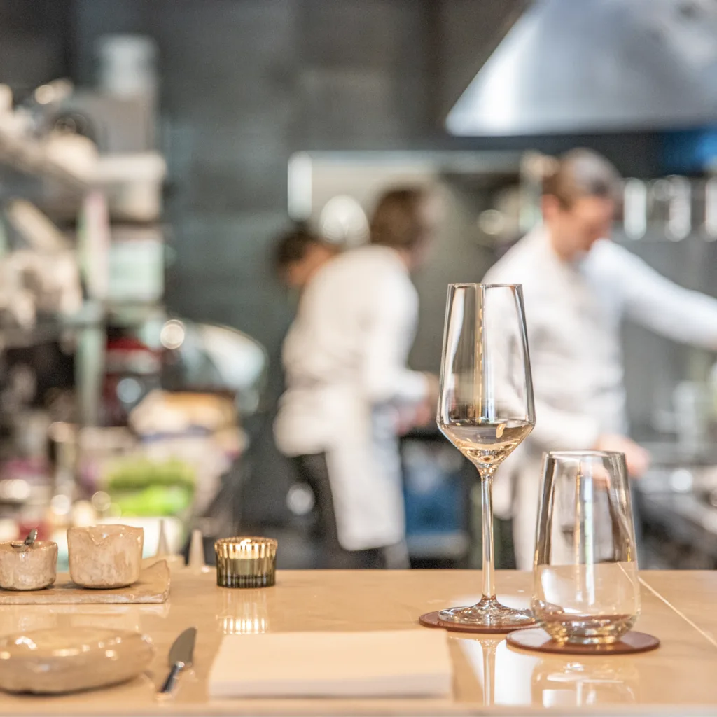 Restaurant 273 — atmosphere