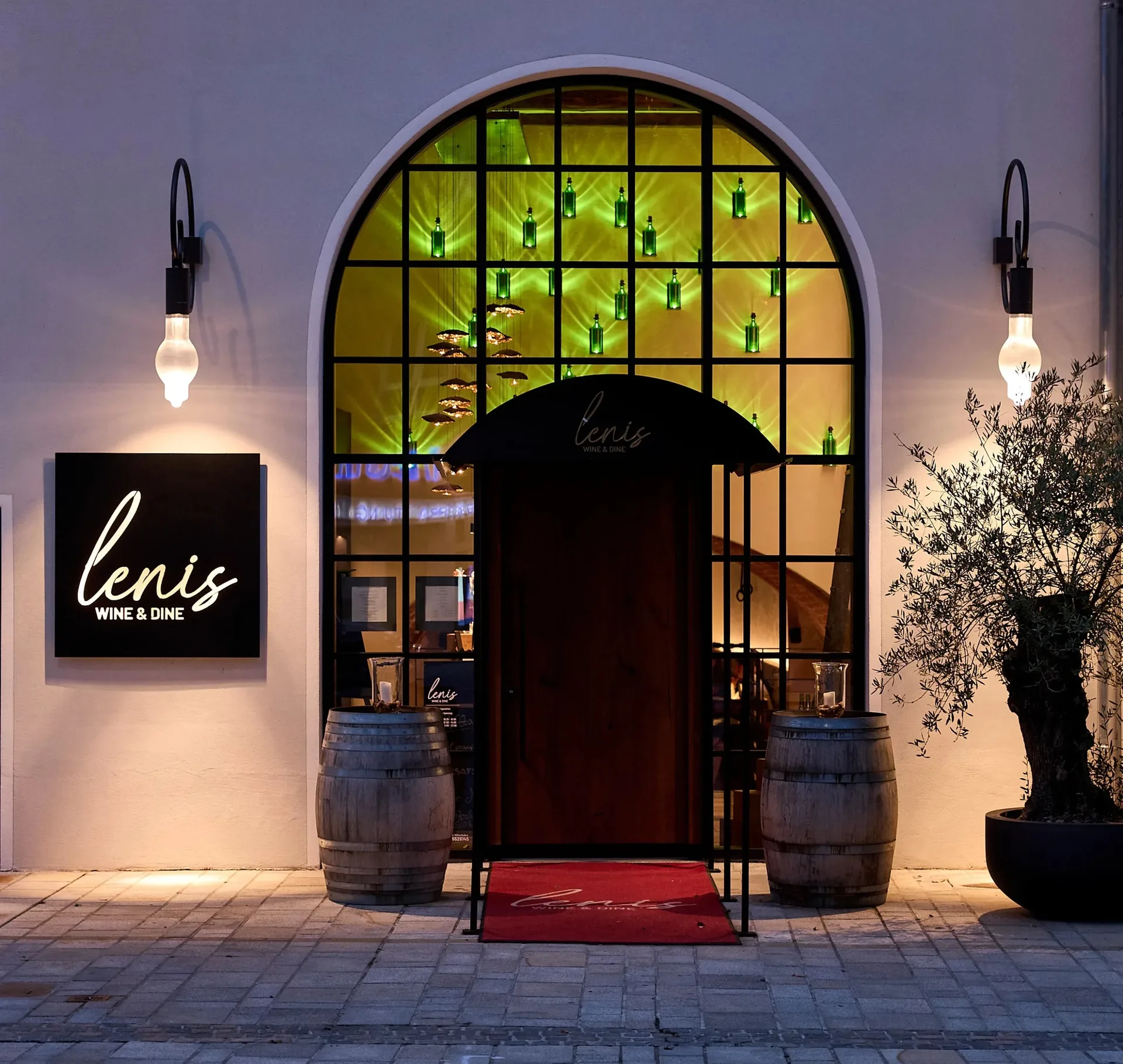 Lenis Wine &amp; Dine — photo 28