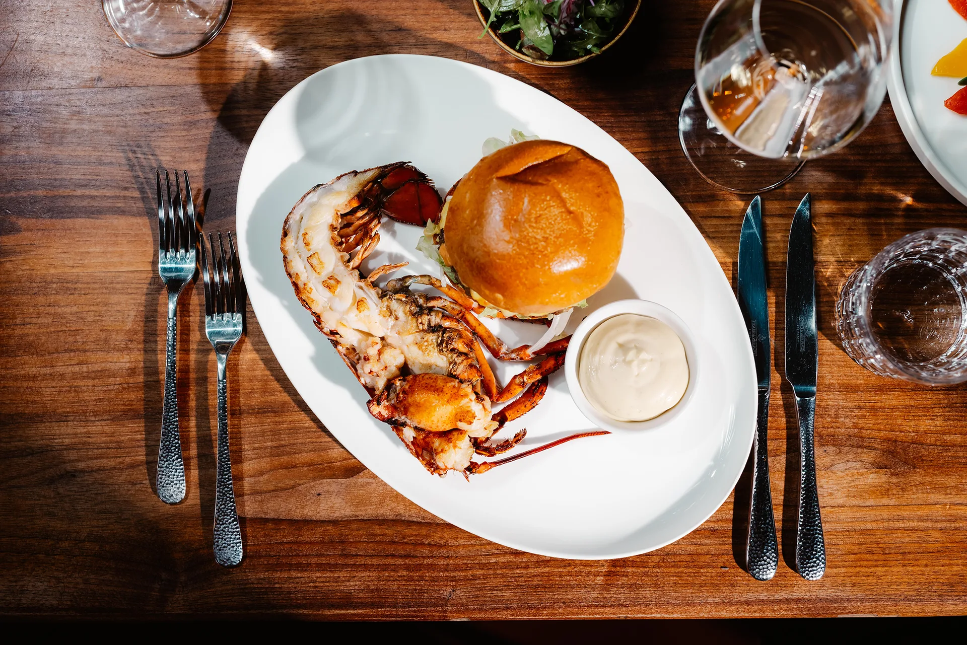 Burger &amp; Lobster Bank — photo 40