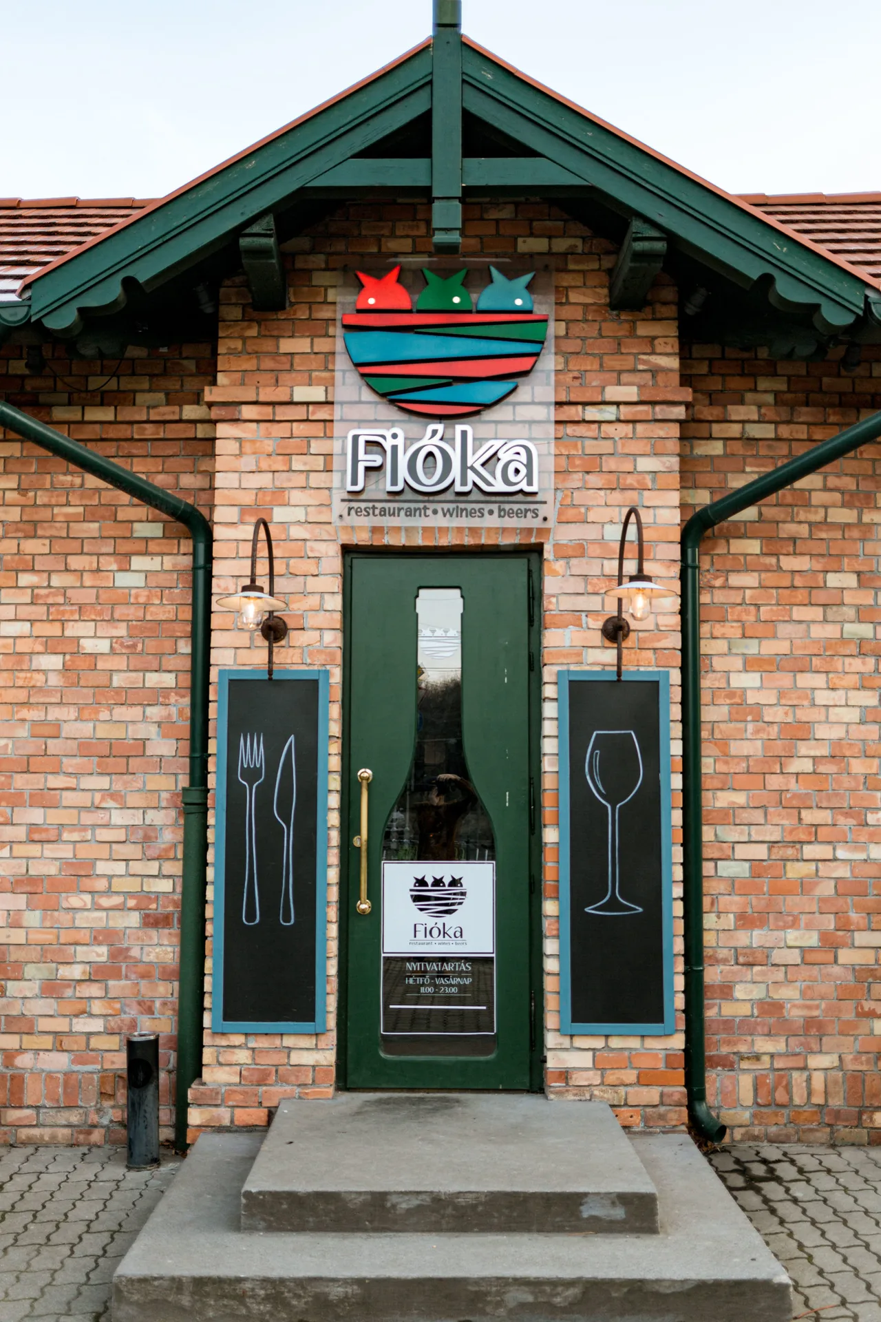 Fióka — photo 71