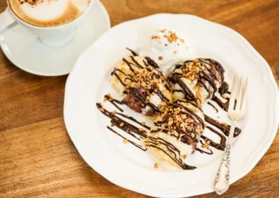 Zylinder Cafe Restaurant — photo 22