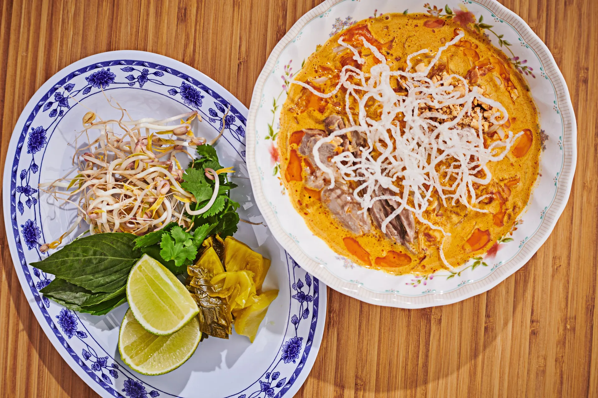 Khom Loi — food