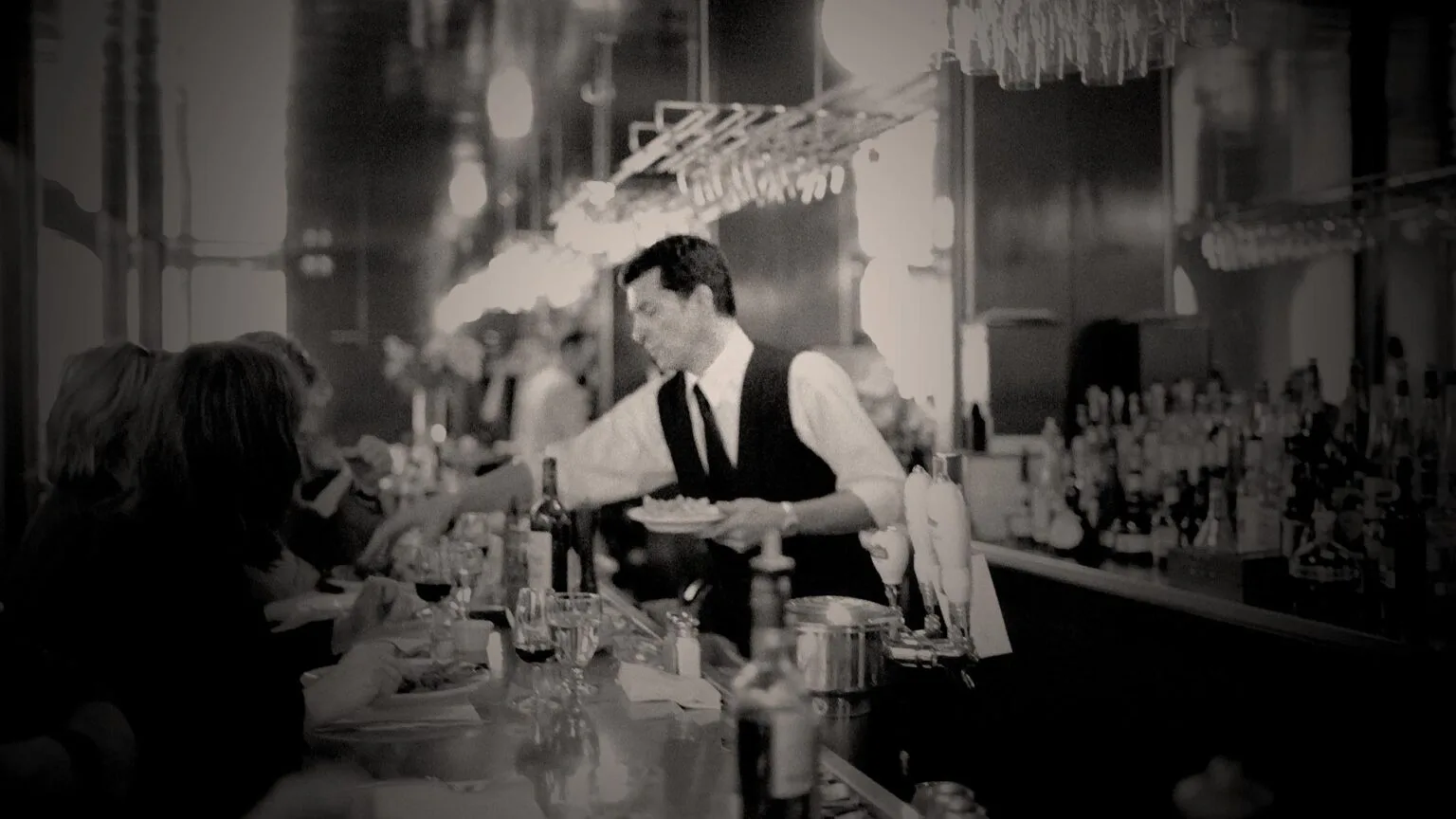 L'Express — atmosphere