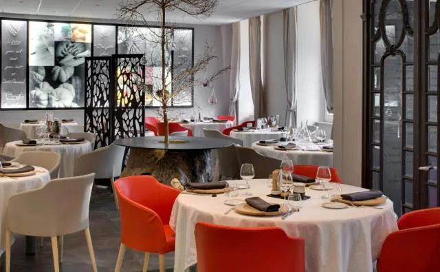 Restaurant Anne & Matthieu Omont - Hôtel de France — photo 25