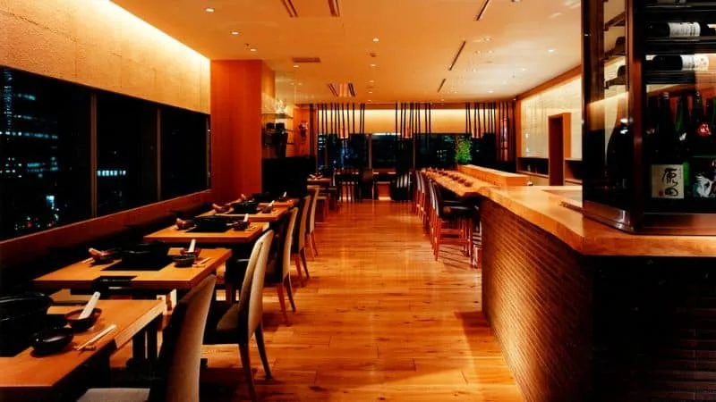 Antica Osteria del Ponte — atmosphere