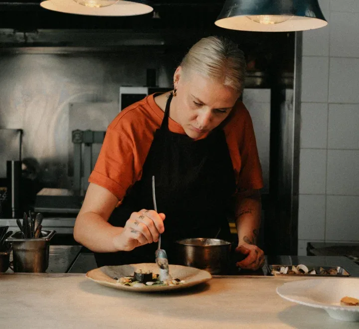 Boubou's — kitchen