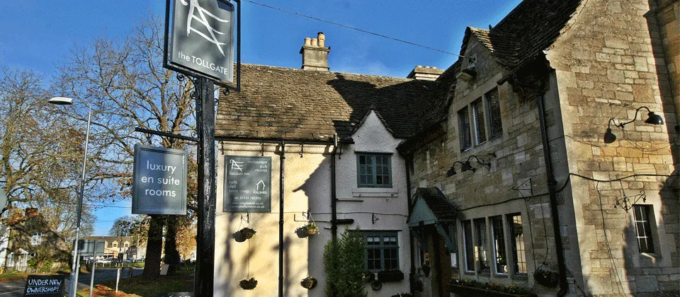 The Tollgate Inn — atmosphere