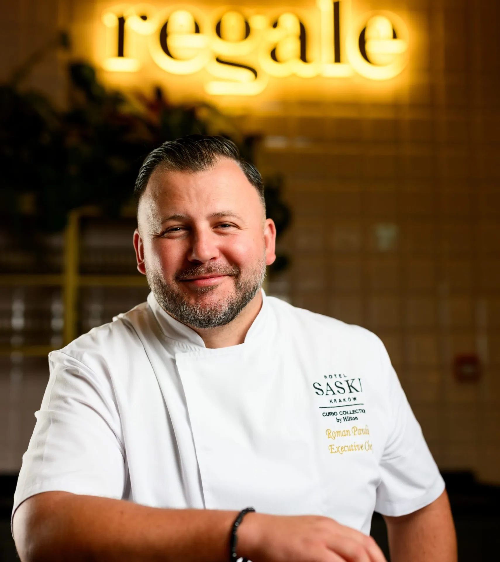 Regale Bar & Restaurant — photo 16