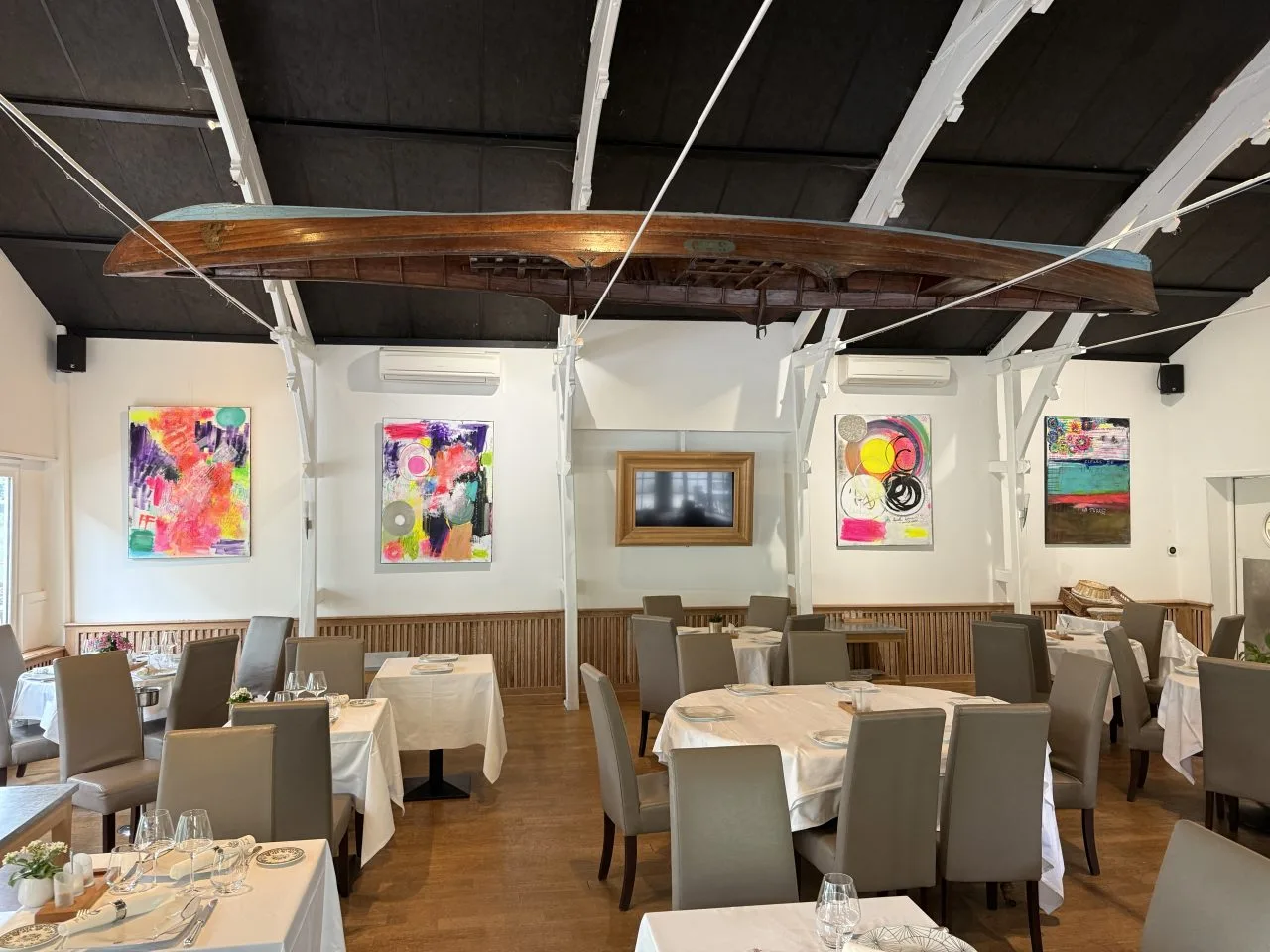 Le Pavillon Bleu — photo 21