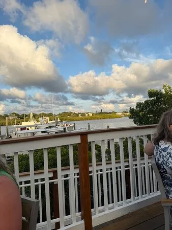 Salt Rock Grill — atmosphere
