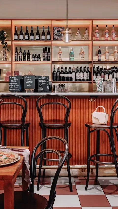 Giro Pizzeria — photo 8