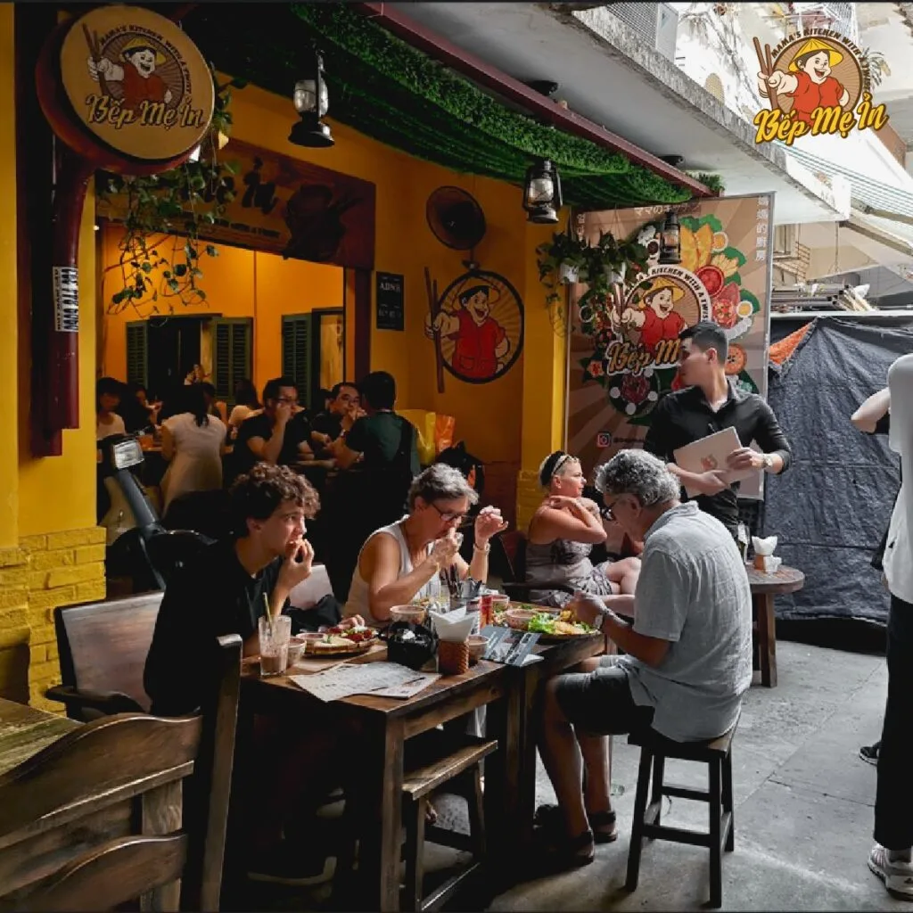 Bếp Mẹ ỉn (Le Thanh Ton Street) — photo 23