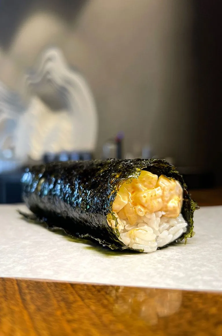 Yunomi Handroll — food