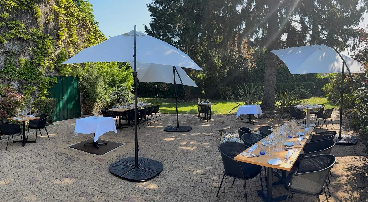 Restaurant du Champ de Mars — atmosphere