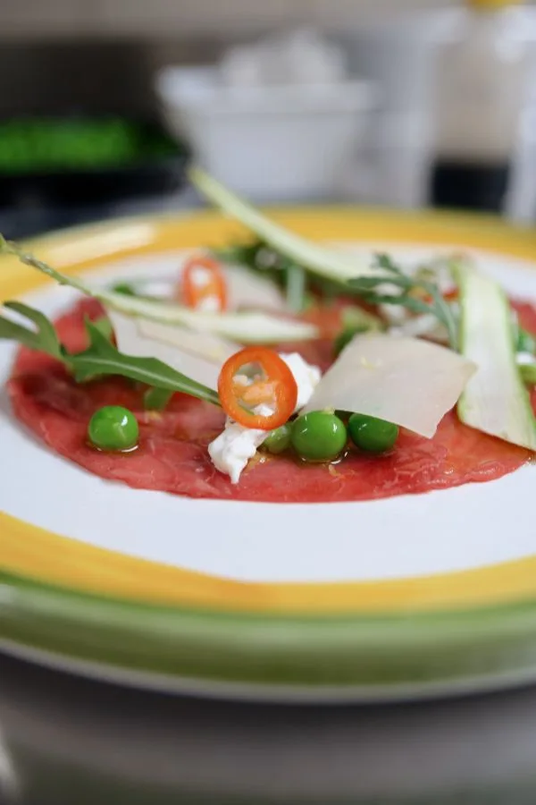 Nouvo Bourg — food
