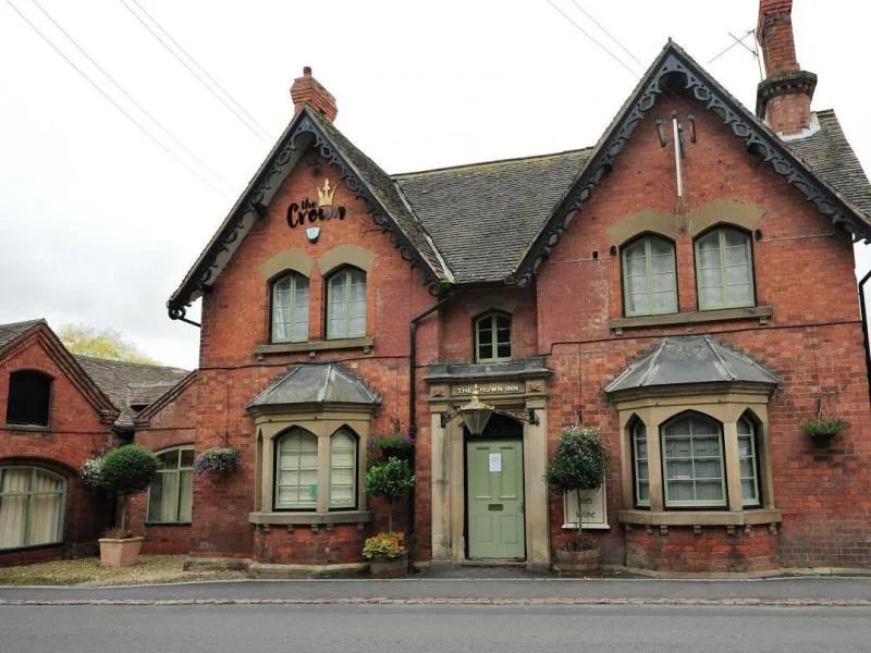 The Crown Inn Martley — atmosphere