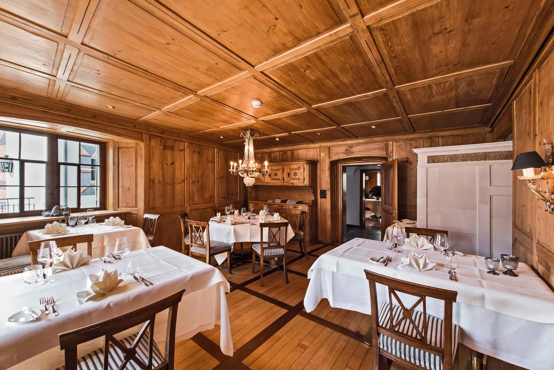 Hotel - Restaurant Weiss Kreuz — photo 11