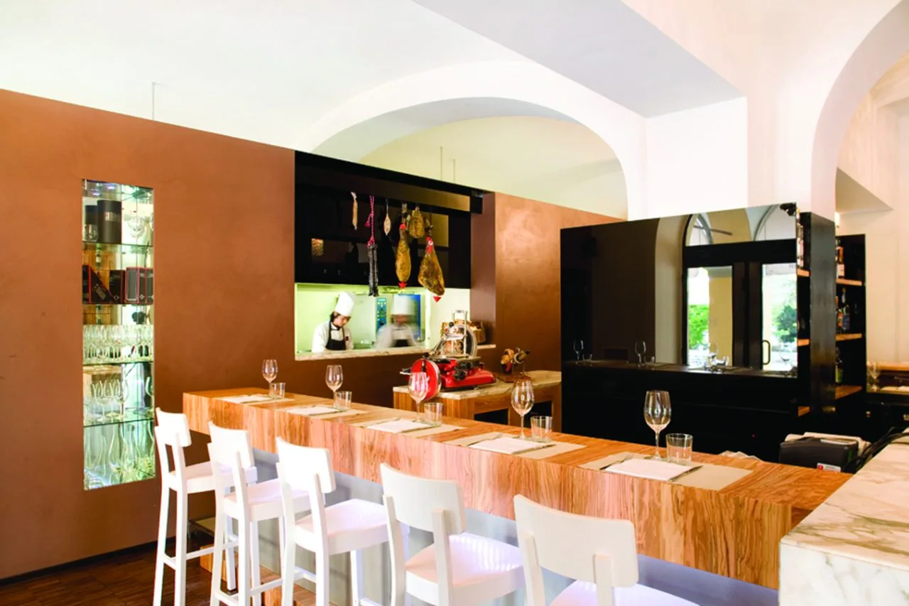 Enoclub — photo 12
