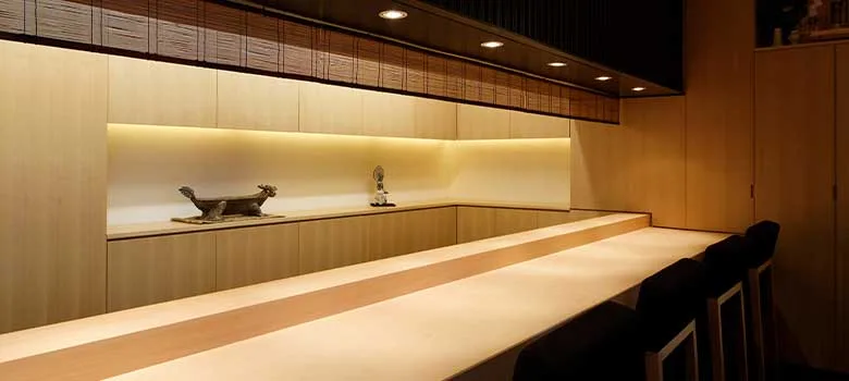 Yotsuya Minemura, Tokyo