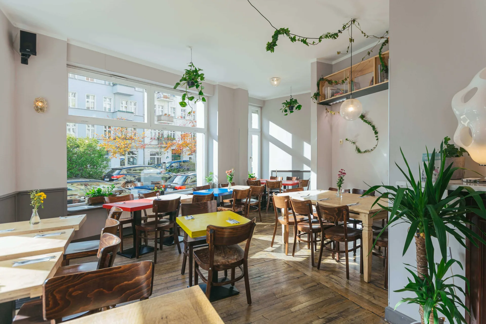 Futura Neapolitan Pizza — atmosphere