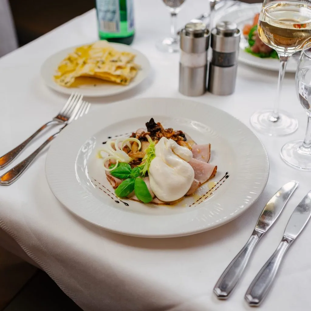 Schlosshotel Grünwald Ristorante — photo 10