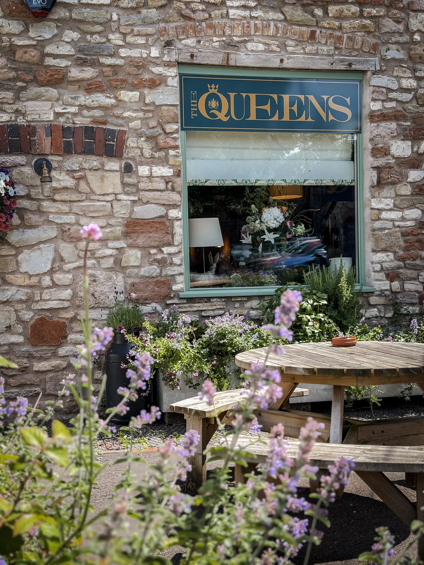 The Queens Chew Magna — photo 37