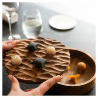 Lacertus — food