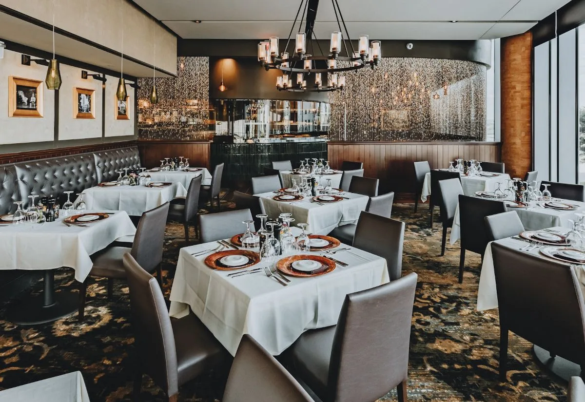 Halls Chophouse — photo 9