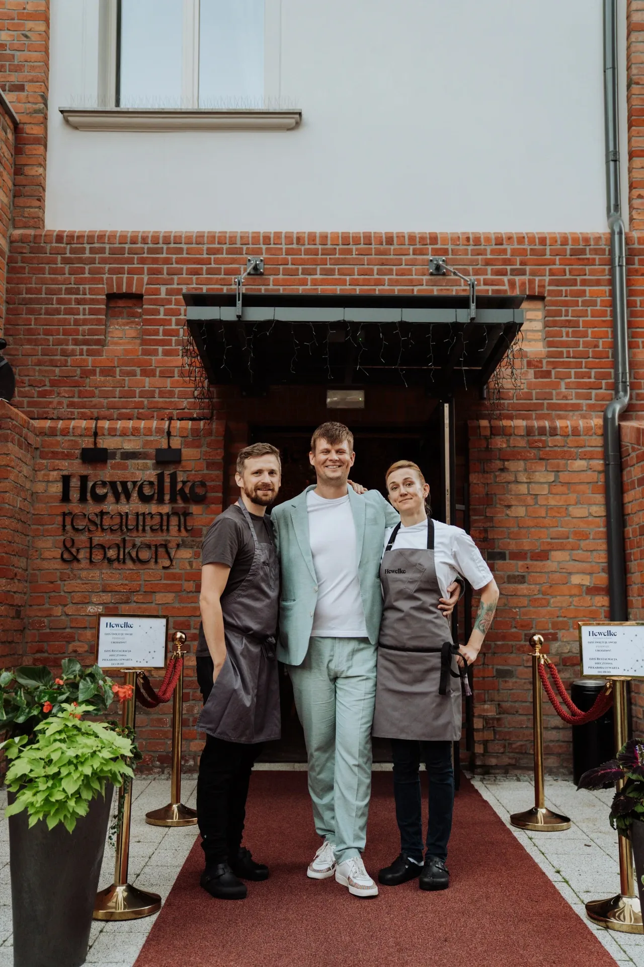 Hewelke Restaurant & Bakery — photo 107