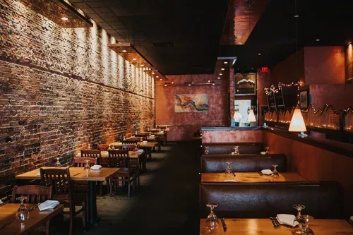Eolus Bar & Dining — photo 10