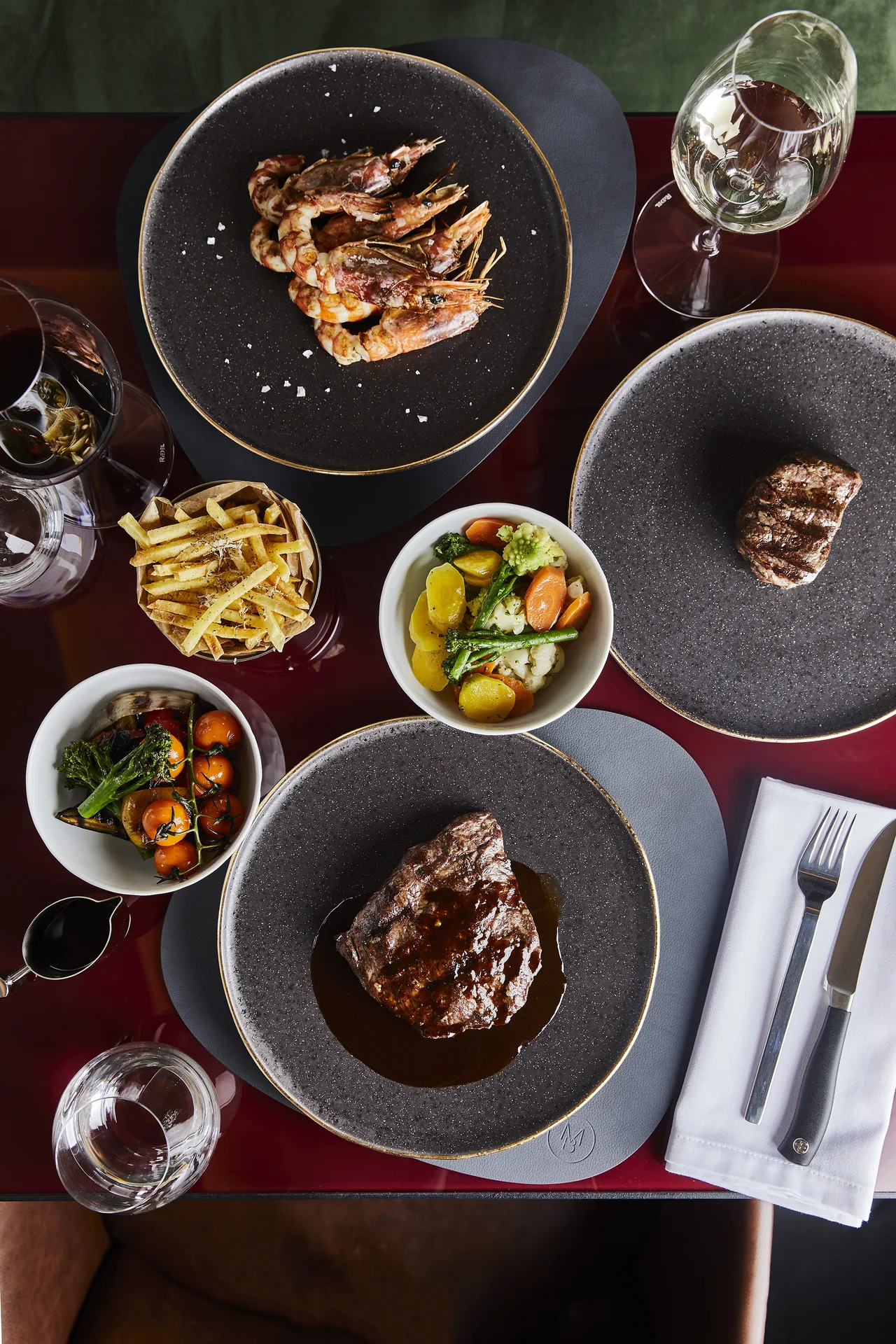 Meat & Bone Steakhouse — photo 10