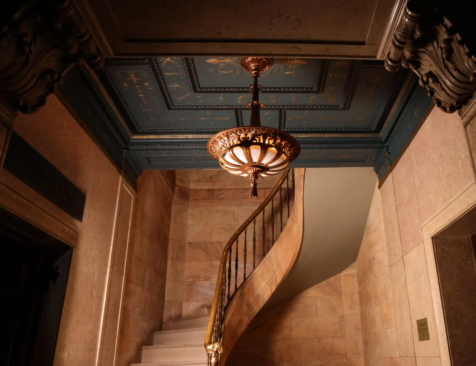 Marble Room Steaks & Raw Bar — photo 40