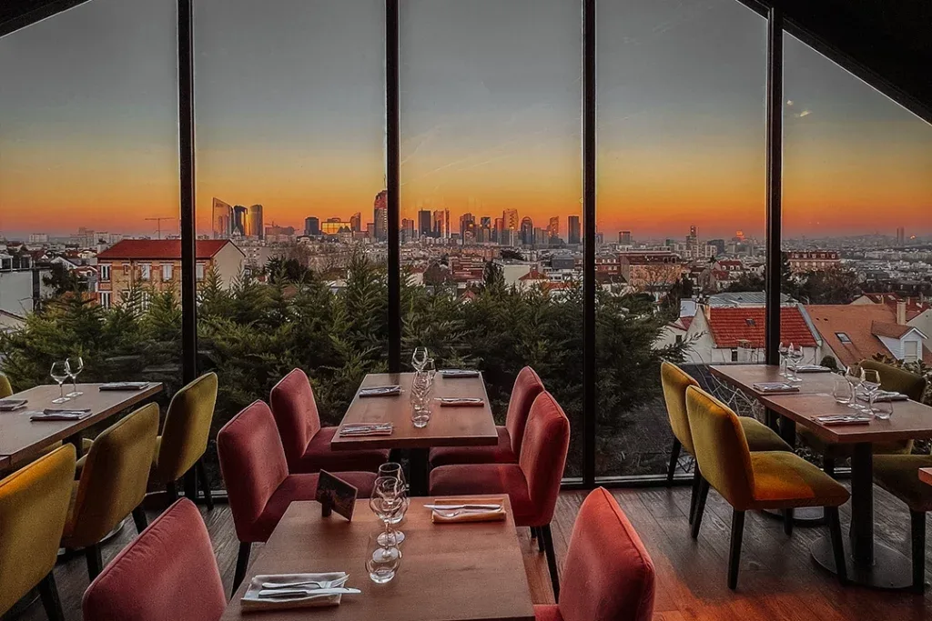 Bistro Là-Haut — photo 11