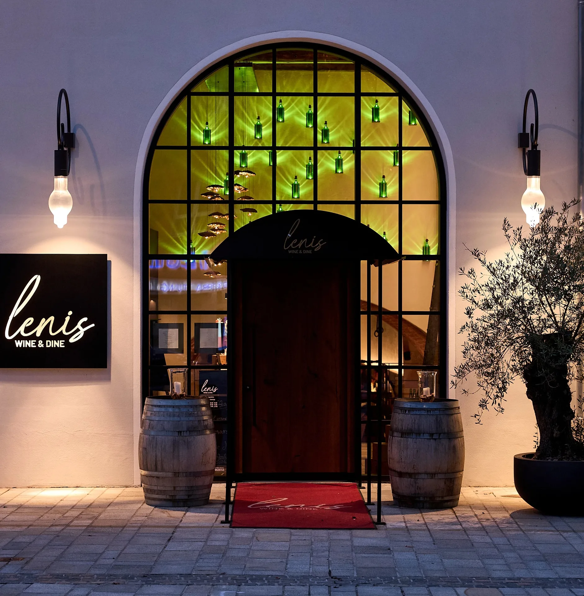 Lenis Wine &amp; Dine — photo 34