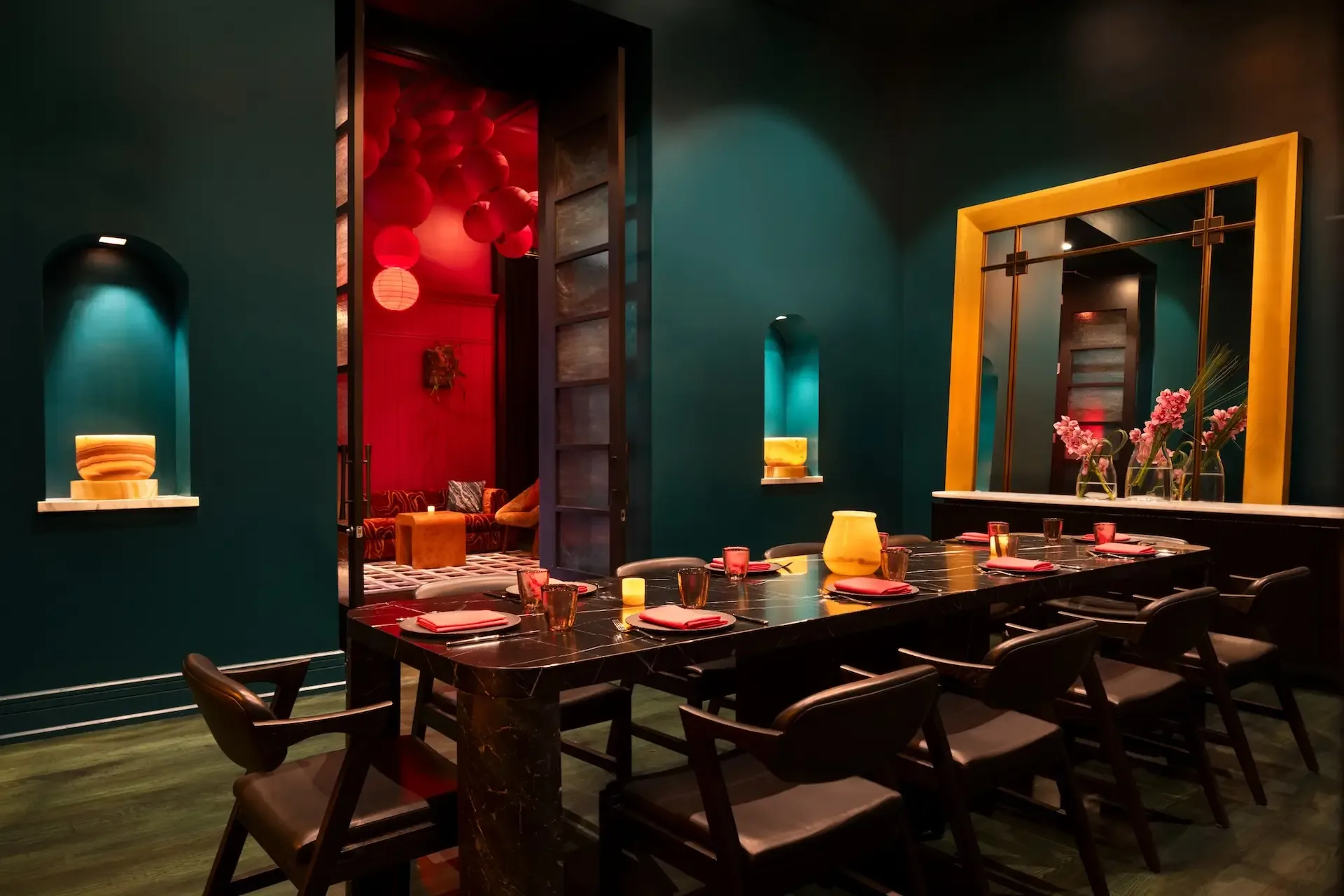 Knife Italian Steak — atmosphere