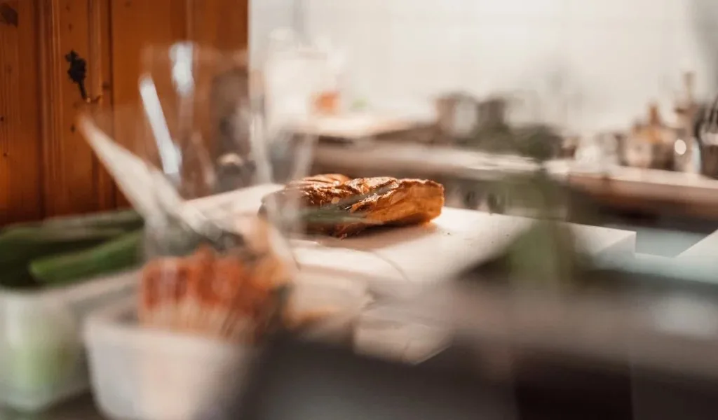 Bens Weinstube Klink — kitchen