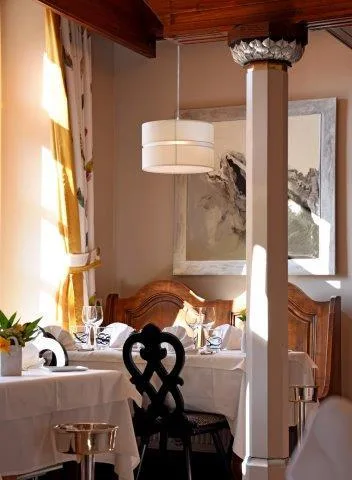 Au Cheval Blanc — atmosphere