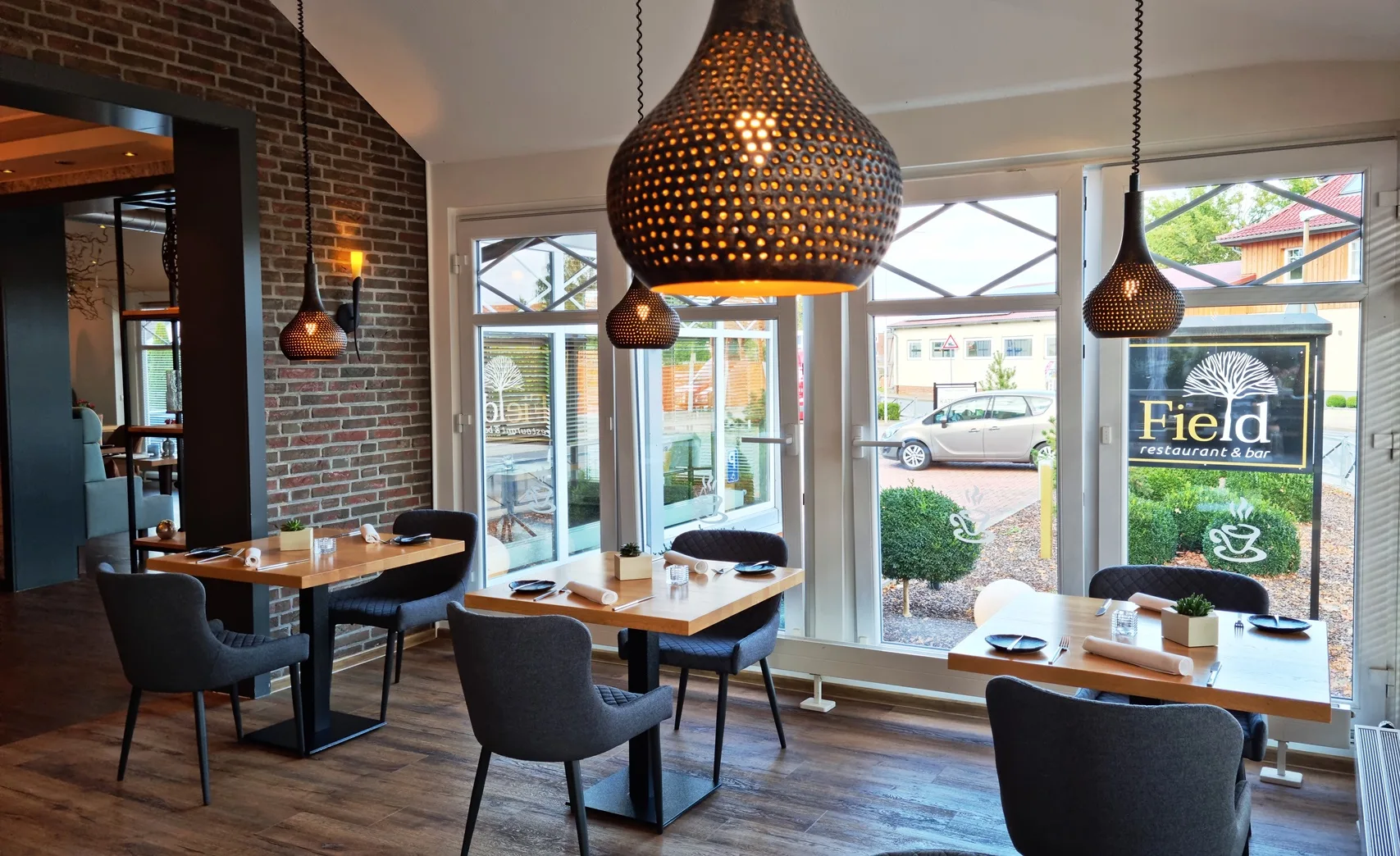 Restaurant Field — photo 52