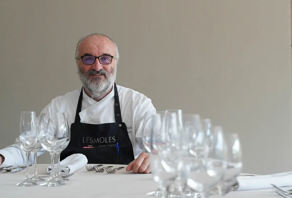 Les Moles — kitchen
