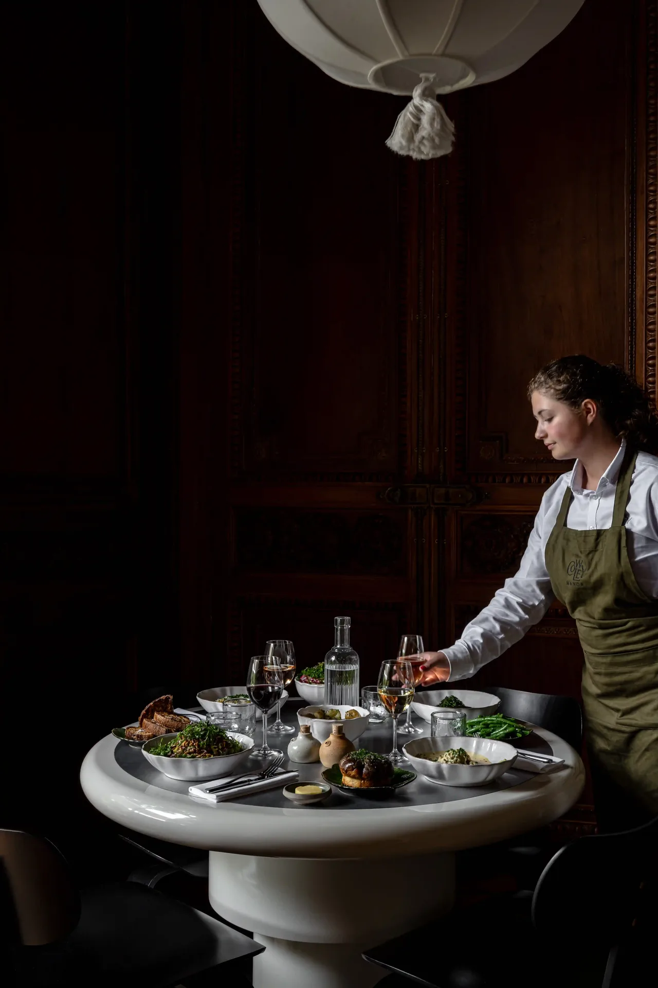Cowley Manor — atmosphere