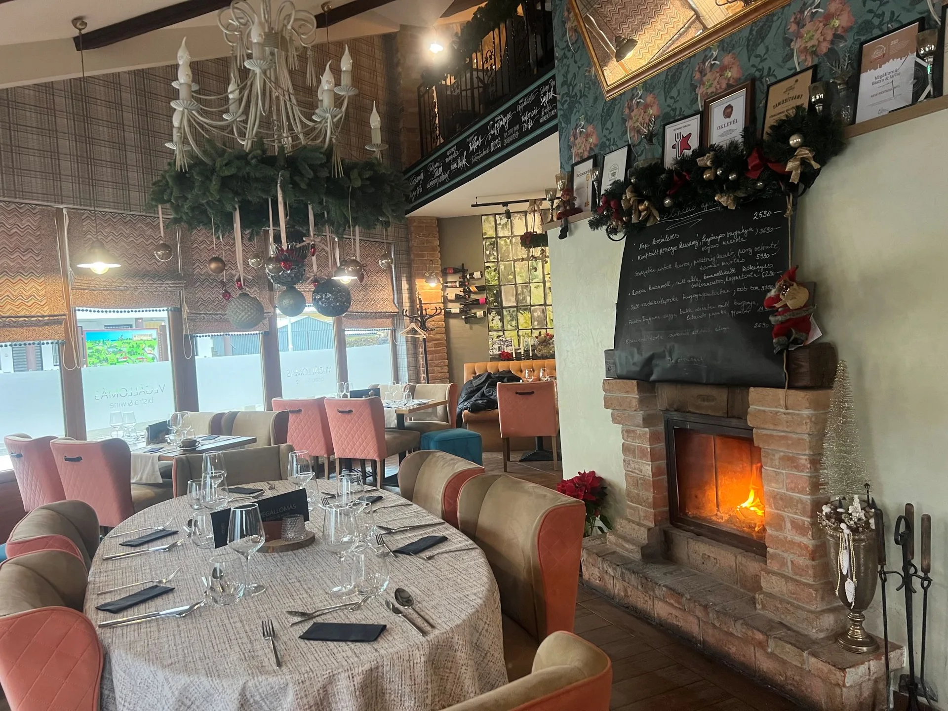 Végállomás Bistro&Wine — photo 9