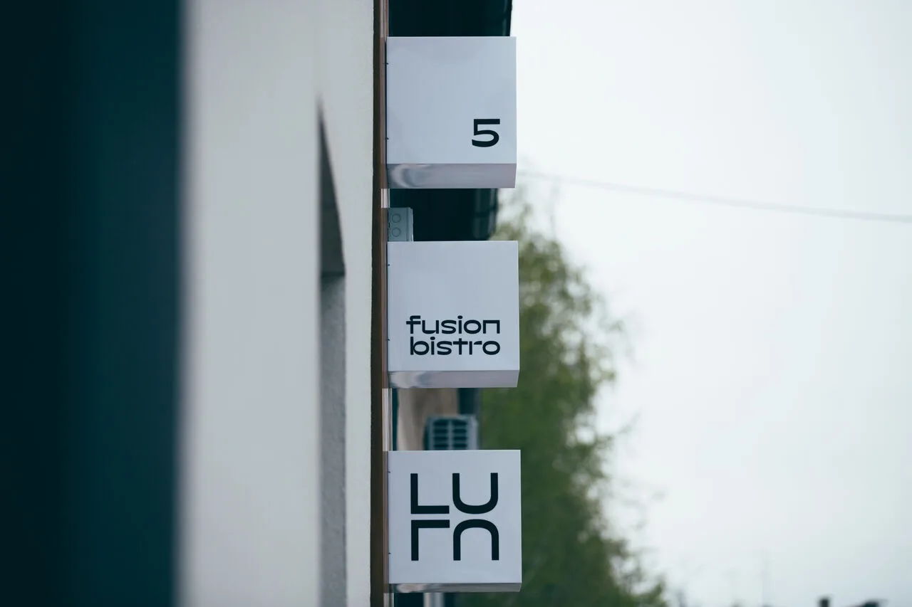 LULU Fusion Bistro — atmosphere