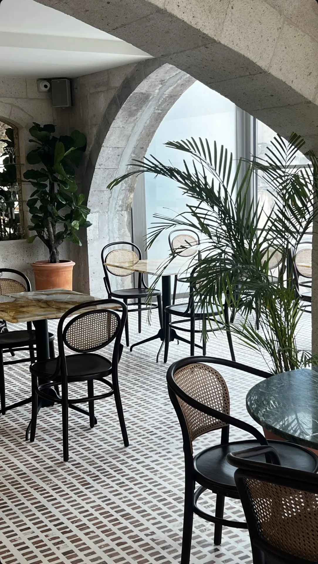 Moniq Restaurant — photo 31