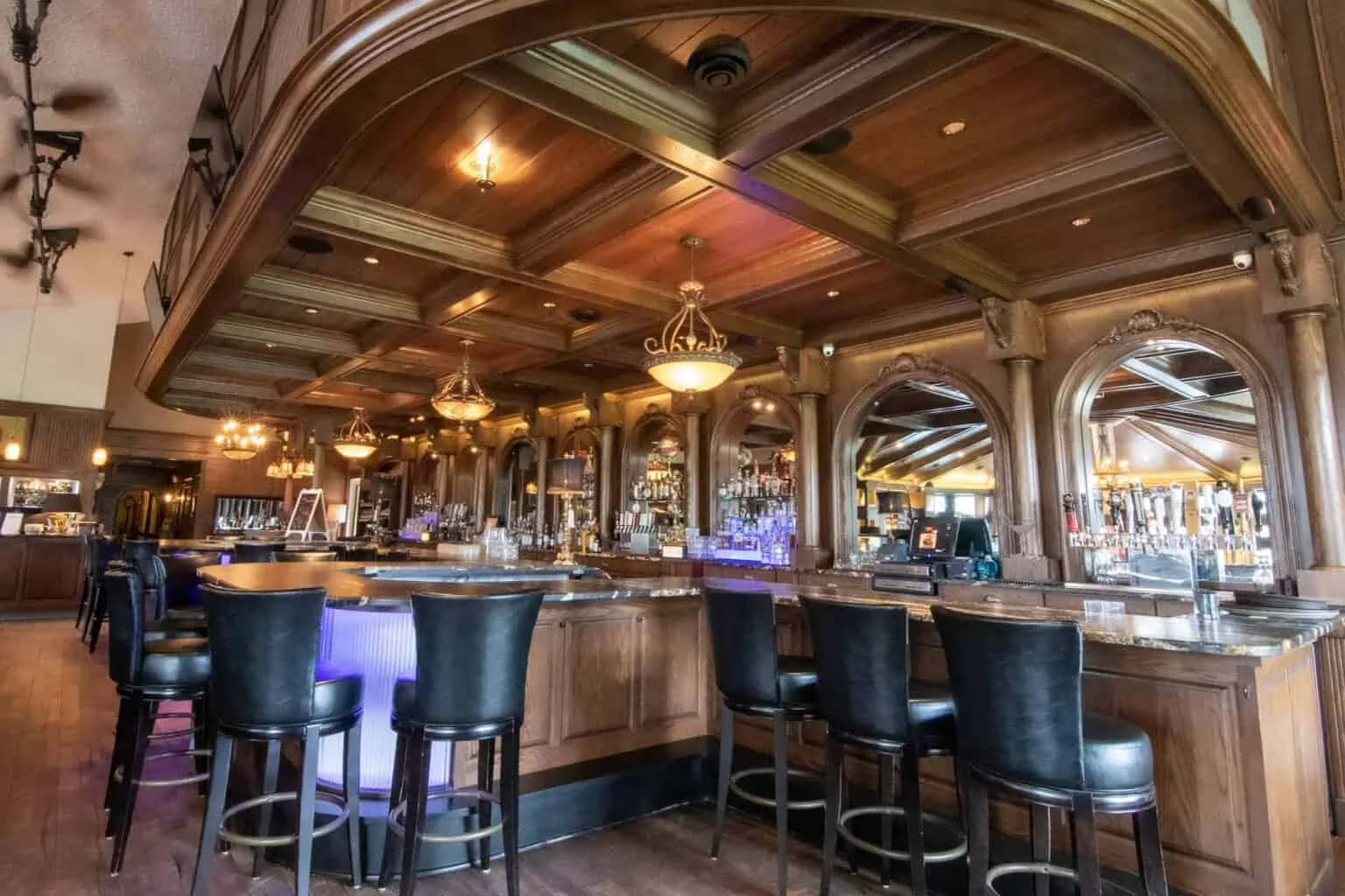 Johnny Manhattan's — photo 7
