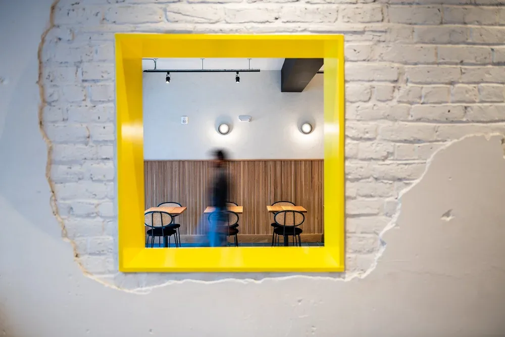 Yellow — photo 5