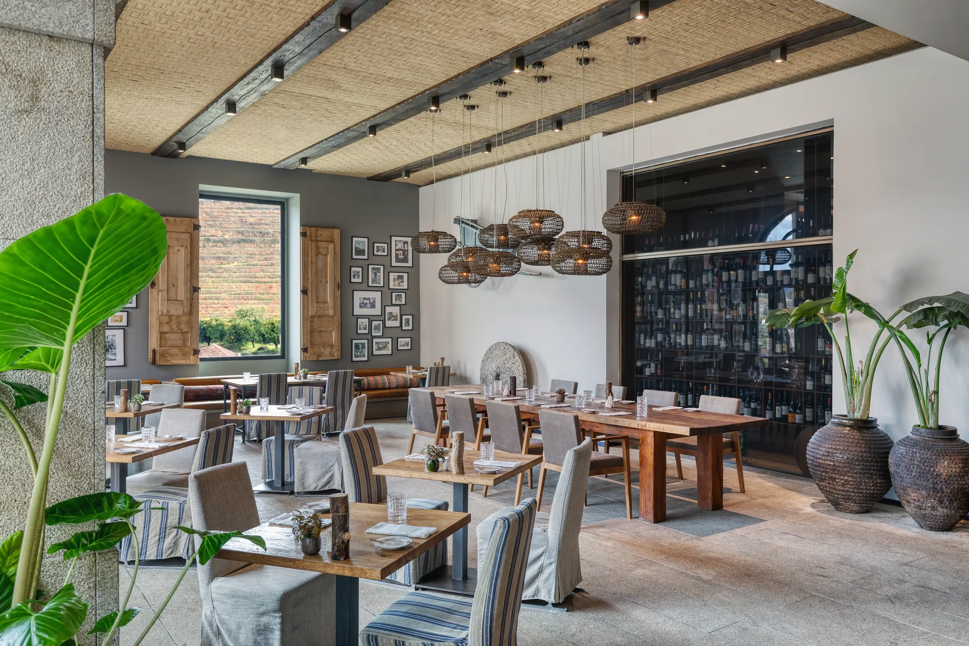 Restaurant The Vale de Abraao — photo 9