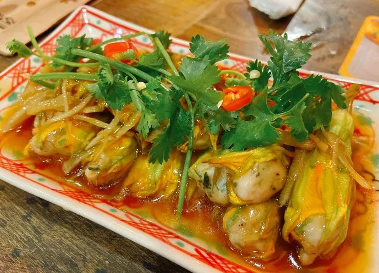 Bếp Mẹ ỉn (Le Thanh Ton Street) — photo 15