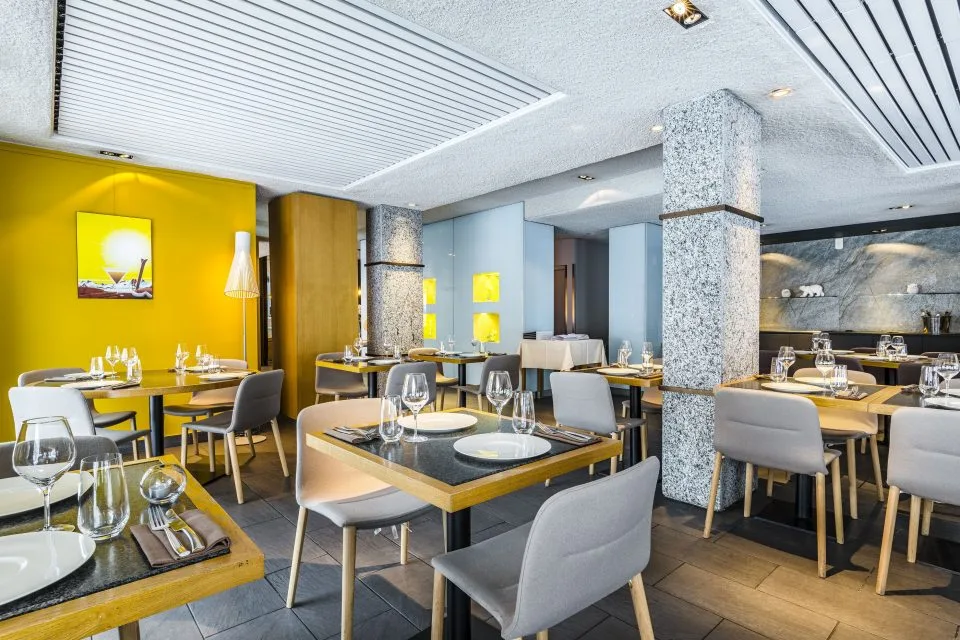 Le Comptoir des Alpes — atmosphere