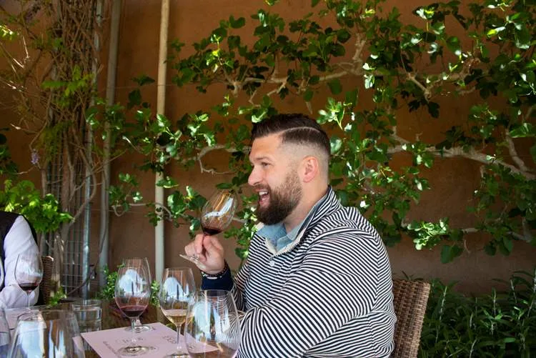 Table at the Lake — photo 7