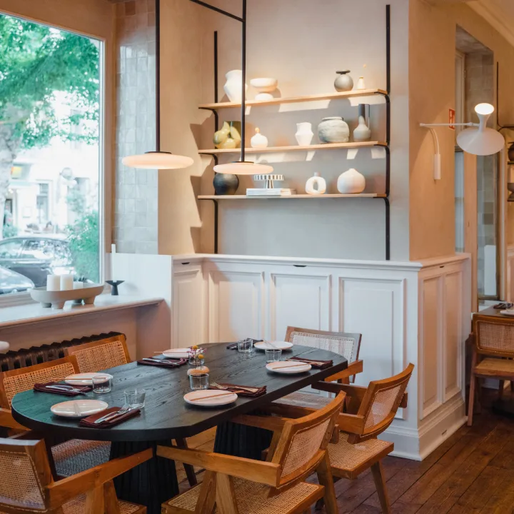 November Brasserie — atmosphere